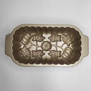 Nordic Ware Pumpkin Loaf Bread Pan 1lb Harvest Leaves Vines